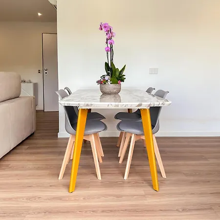 Flora Apartment